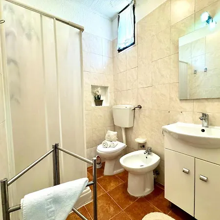 Patio Apartment, Capitana, Sardegna Apartment *